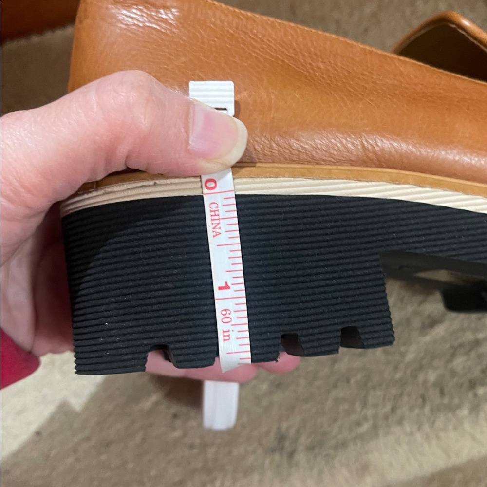 M.Gemi Women's Tan Loafers with Black Sole - Picture 12 of 13